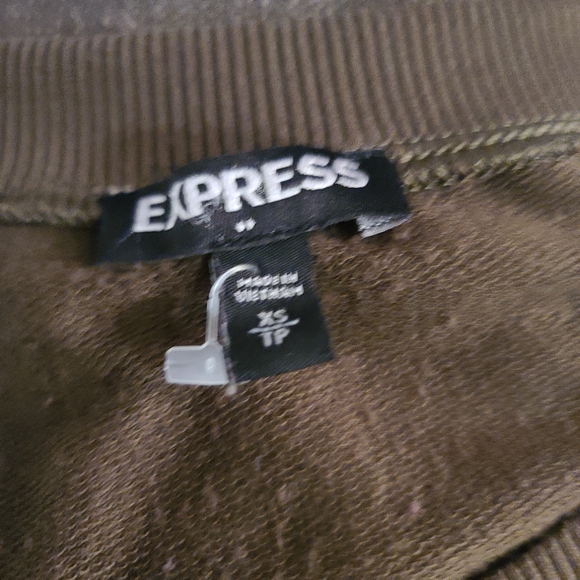Women's sweatshirt Express xs. Never worn. Brown only good vibes on front. - Picture 3 of 8